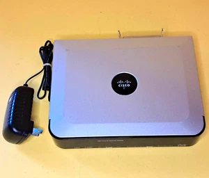 🔥 CISCO SPA8000 VOIP 8-PORT IP TELEPHONY GATEWAY IVR TOUCH TONE G.711 ETHERNET - Picture 1 of 8