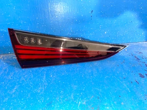 Genuine Lexus 19-25 ES300H ES350 tail light LED Left 81590-06801 OEM New N145 - Picture 1 of 5