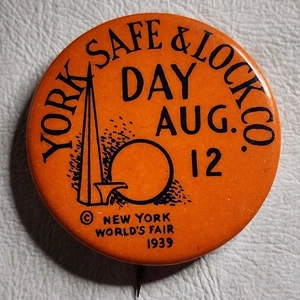 1939 New York World's Fair Pinback Button -York Safe & Lock Co 1939 Very Rare - Picture 1 of 3
