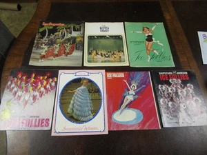 7 programas de patinador vintage Ice Follies diferentes años - Imagen 1 de 5