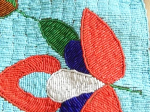 GROSSE NEUWERTIGE VINTAGE MID CENTURY NEZ PER' INDISCHE PERLEN WESTE - NEUWERTIG! - Bild 1 von 6