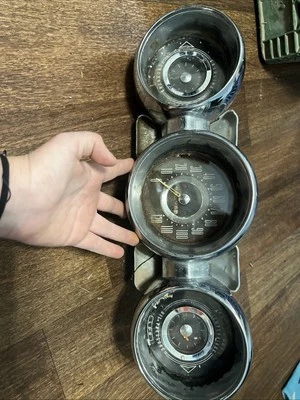 Pontiac Bonneville 1959 velocímetro  Foto 1 de 4