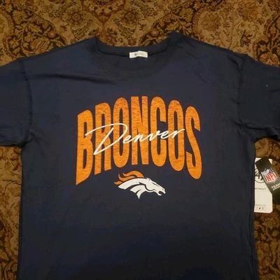 Новые женские Denver Broncos рубашка размер L большой NFL футболка с Ярлыками $40 футболка - Изображение 1 из 2