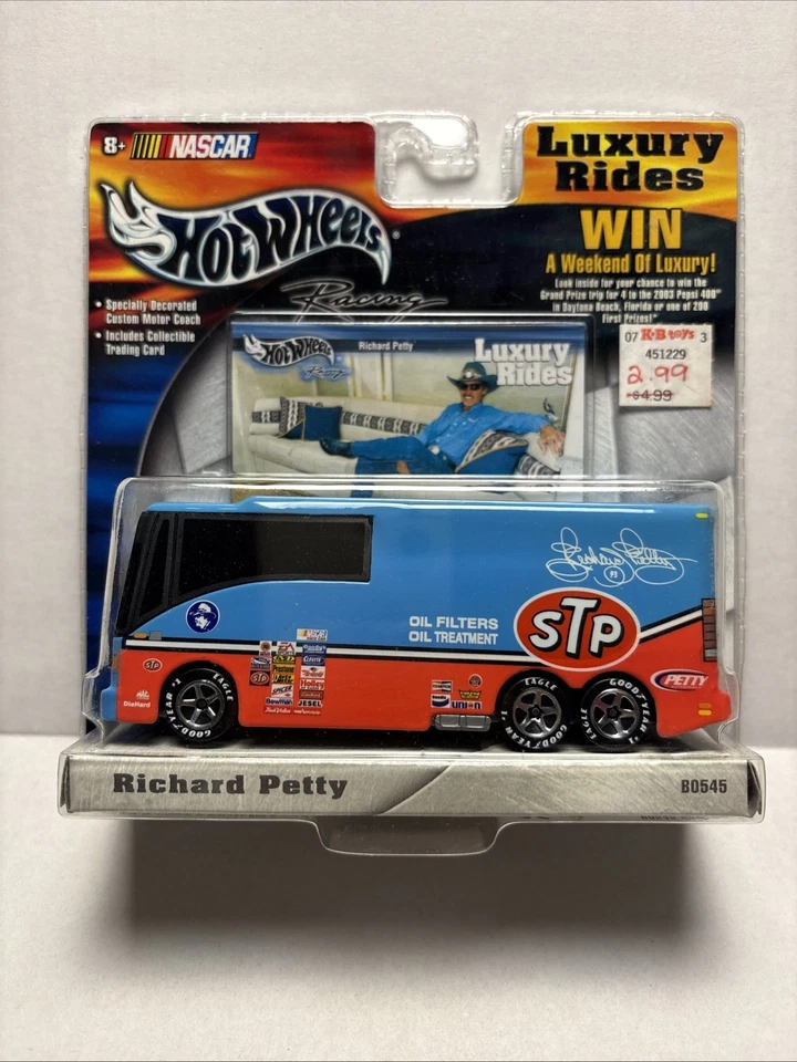 Autobús de motor personalizado NASCAR Richard Petty 43 Hot Wheels Racing Luxury Rides NASCAR  Foto 1 de 4