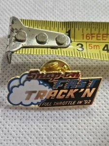 Snap-on Fast Track'n  1992 Vintage Hat Lapel Pin - Picture 1 of 2