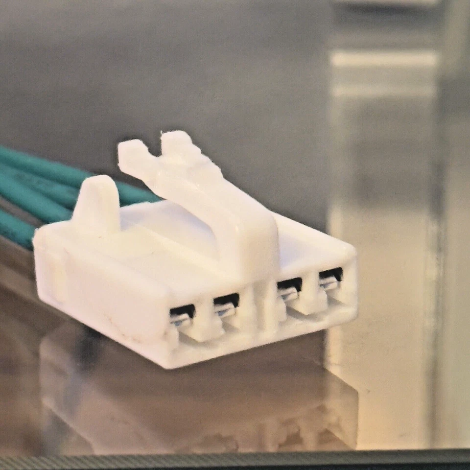 CONECTOR LUZ TRASERA EXTERIOR PARA KIA OPTIMA C42 2003-2006 Foto 1 de 1