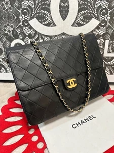 CHANEL Matelasse CC Logo Single Flap Chain Shoulder Bag Black Gold JAPAN 929 - Bild 1 von 24