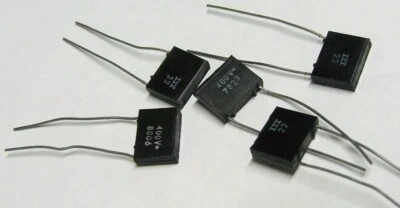 5 x ITT Paignton 200pf 400V encapsulated silvered mica capacitors silver