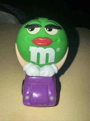 Mini dispensador de caramelos verde M&M púrpura coche Burger King 1997 Foto 1 de 2