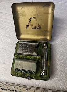 Vintage Ever-Ready traveling Green Tin Metal shaving kit - Picture 1 of 3