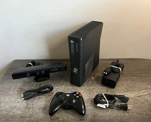 Microsoft Xbox 360 Slim S 4GB Console Bundle With Kinect, Controller & Cords - Picture 1 of 7