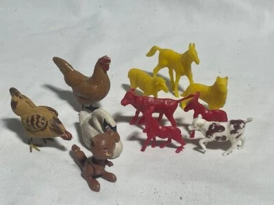 Lot of 11 farm animals, chicken, goose, cow, horse, sheep, donkey, dog - Image 1 of 4