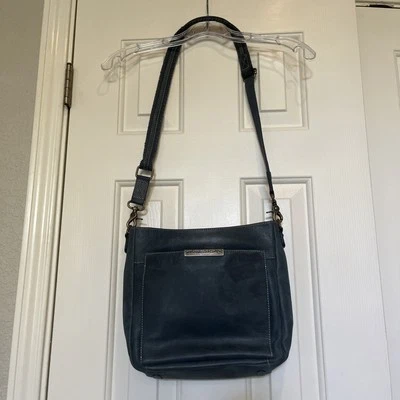 Gun Tote’n Mamas Conceal Carry Crossbody Purse Bag Shoulder Strap RFID - Image 1 of 4