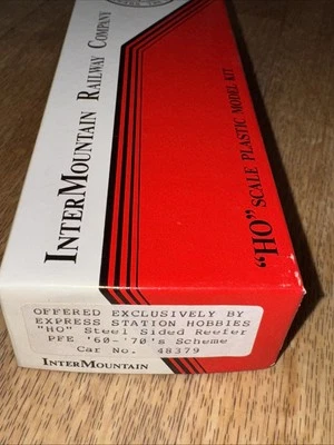 Intermountain HO Kit Steel Side Reefer Pacific Fruit Express 60’s-70’s 48379 Kit - Image 1 of 3