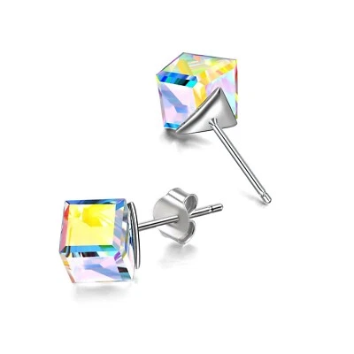 Aretes cuadrados de cristal aurora boreal hechos con elementos de Swarovski  Foto 1 de 2