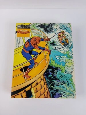 Rompecabezas Amazing Spider Man 200 piezas dorado 4863 de colección 1983 nuevo sellado Foto 1 de 4