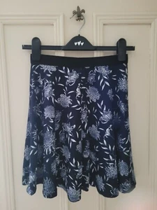 Blue/White Flower Print Skirt Size 8 - Picture 1 of 7