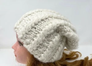 Cappello donna berretto morbido lavorato a mano 100% cashmere colore avorio berretto caldo - Foto 1 di 6