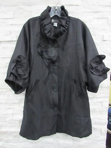 Neu mit Etikett Damee Mantel Jacke S $ 160 kunstvoll schwarz Kunstseide Rosette Blousonärmel Oper - Bild 1 von 5