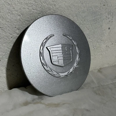 2003-2007 Cadillac Deville DTS Silver Rim Wheel Center Hub Cap 9593259 - Image 1 of 4