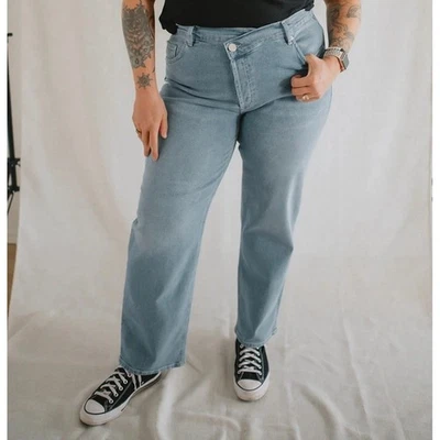 Pantalones de mezclilla para mujer LOLA Denver PLUS 34|US 18 1X tiro alto rectos elásticos adelgazantes Foto 1 de 4