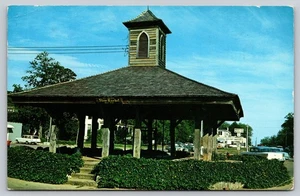 Alte Postkarte D8, Alter Sklavenmarkt in Louisville, Georgia. Posted 1963 - Bild 1 von 2