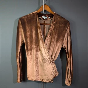 Vince Rose Gold XS Velvet Wrap Blouse Mariah Copeland The Young and the Restless - Picture 1 of 10
