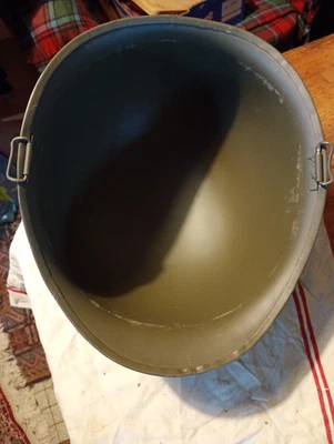 Coque de Casque US M1" jonc avant pattes Mobile 1944 Normandie  " WW2 Américain. - Photo 1/4