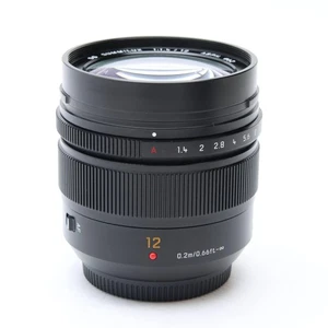 Panasonic LEICA DG SUMMILUX 12mm F/1.4 ASPH. H-X012 (MFT) #170 - Picture 1 of 12