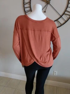 Mudd Envelope Back Lightweight Long Sleeve Sweater Burnt Orange Juniors Size XL - Picture 1 of 9