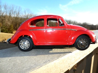 Vintage TIN TAIYO JAPAN RED VW VOLKSWAGEN BEETLE BUG ANTIQUE TOY NON FALL!! - Image 1 of 4