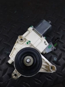 2008-2014 MERCEDES BENZ C300 (SEDAN) FRONT WINDOW REGULATOR MOTOR: 2048200142 - Picture 1 of 12