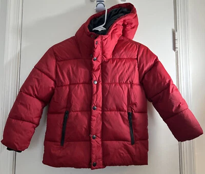 Chaqueta acolchada Zara para niños Chaqueta de invierno roja Talla 122 cm 7 años Foto 1 de 3