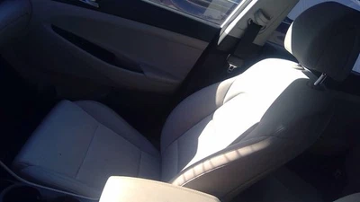 Used Front Right Seat Front fits: 2017 Hyundai Tucson cloth manual heated Front Foto 1 de 4