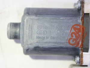 Fensterhebermotor vorn links Chevrolet CAMARO 5 92238463 BOSCH 07-2009 - Picture 1 of 4