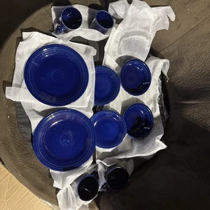Fiestaware Kobaltblau Geschirrset 10 Stück (zwei Servierset) - Bild 1 von 6