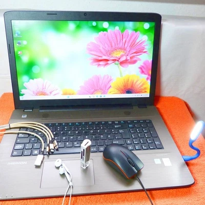 XL SET Medion E7416 17 pollici TOUCH DOLBY l 8GB RAM NUOVO l SSD Windows 11... - Immagine 1 di 4