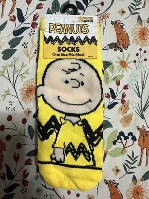 Paquete de 2 calcetines tobilleros ODD SOX Peanuts Charlie Brown & Snoopy talla 9-13 talla única Foto 1 de 2