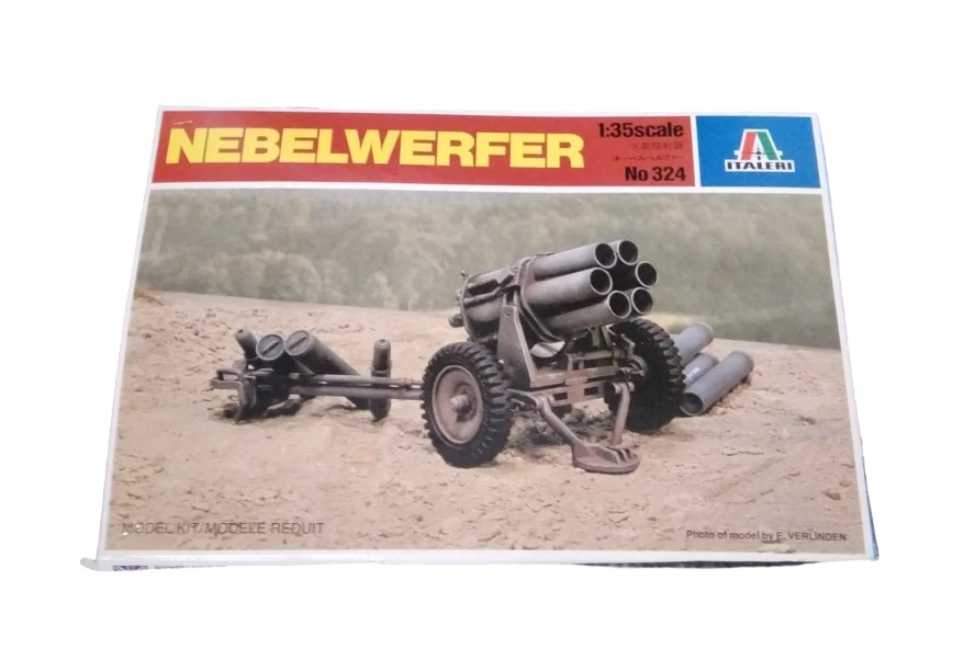 Modellino model kit di montaggio da montare 1:35 Nebelwerfer italeri - Immagine 1 di 1