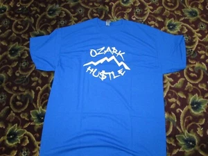 Camiseta Ozark Hustle Azul Para Hombre Talla XL Cool Ozark ¡Camisa Temática para Estafadores! - Imagen 1 de 2