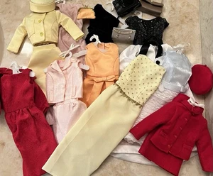 Franklin Mint The Jackie Puppenschrank nur 10 Outfits & Zubehör keine Puppe - Bild 1 von 12