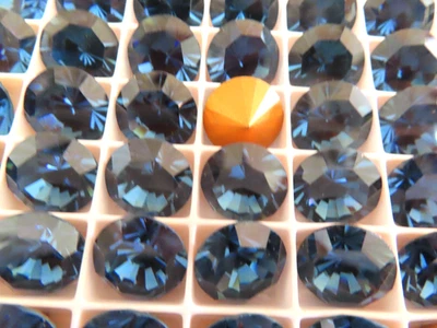 12 Swarovski Vintage Brillions años 60 Montana/laminado. #1102 Foto 1 de 2