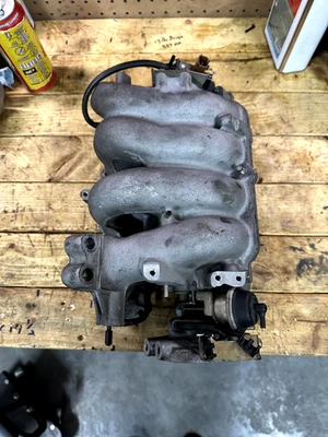 99-00 马自达 Miata MX-5 NB 1.8 进气歧管原始设备制造商 BP4W 1999-2000 — 第 1/4 张图片