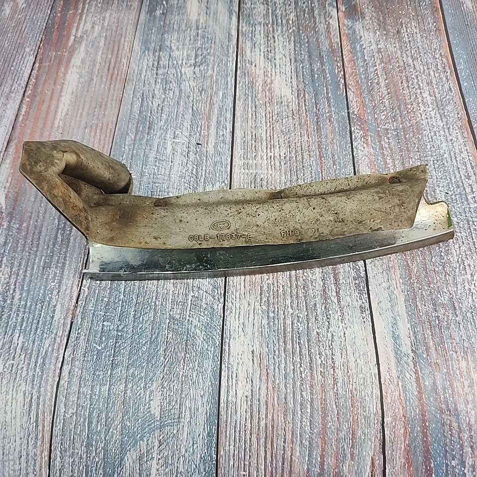 Parachoques exterior trasero Lincoln C8LB65290B03C para 1969-1971 Mark III LH moldura cromada OE Foto 1 de 4