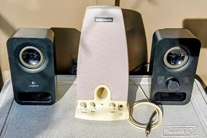 Desktop/Computer/Multimedia Self-Powered Speakers - Picture 1 of 13