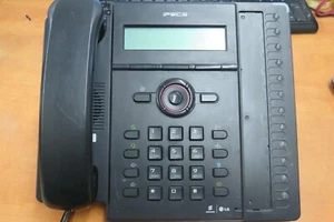 Telefono Da Ufficio LG IPECS IP8820MN - Photo 1/2