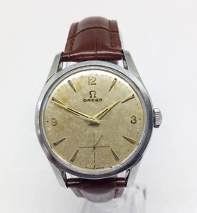 Omega Mechanische Uhr. Elfenbein Zifferblatt. Kleine Sek. 35mm Gehäuse. Cal 266. herren. - Bild 1 von 12