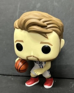 Funko POP! "Figura de vinilo #60 Luka Doncic Dallas Mavericks 77 NBA 4"" NUEVA SIN CAJA" - Imagen 1 de 6