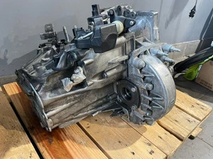 GETRIEBE MANUELL GEARBOX MANUAL Citroën / Peugeot 9805625610 - Bild 1 von 3
