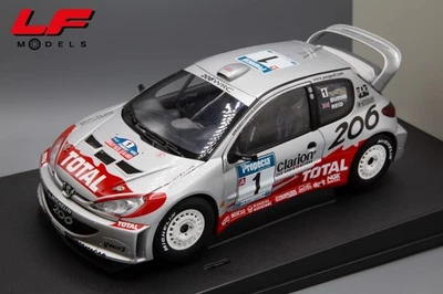 1:18 Peugeot 206 WRC Rally New Zeland 2002 R. Burns - Autoart - Immagine 1 di 4